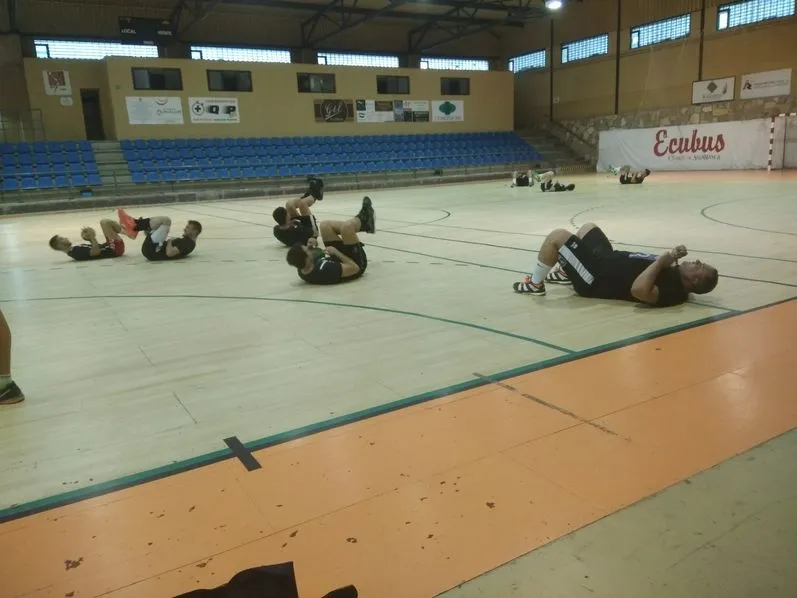 Foto 2 - El Club de Balonmano Ciudad de Salamanca inicia sus entrenamientos de pretemporada  