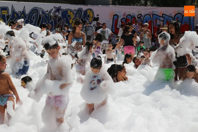 Foto 7 - Medio centenar de personas ocupan el Interpe&ntilde;as de Calva y Rana este lunes, junto a la fiesta de...