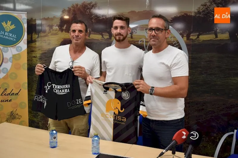 Presentación de Carlos Quintana como nuevo jugador de Unionistas