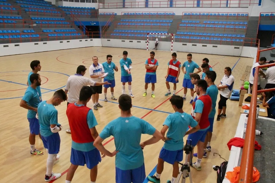 Foto 9 - El equipo de Tom&aacute;s de Dios comienza una ambiciosa temporada  
