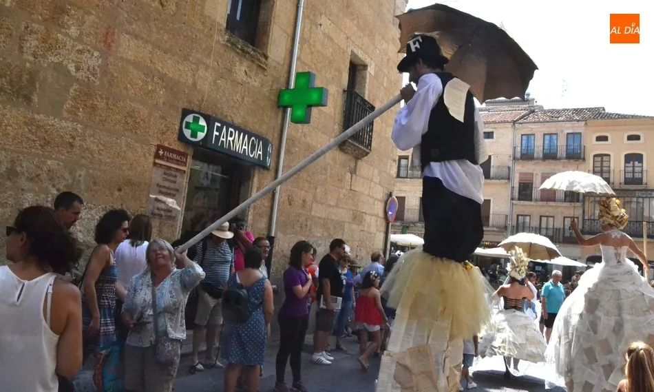 Foto 9 - Las palabras se convierten en protagonistas tanto a cubierto como al aire libre  