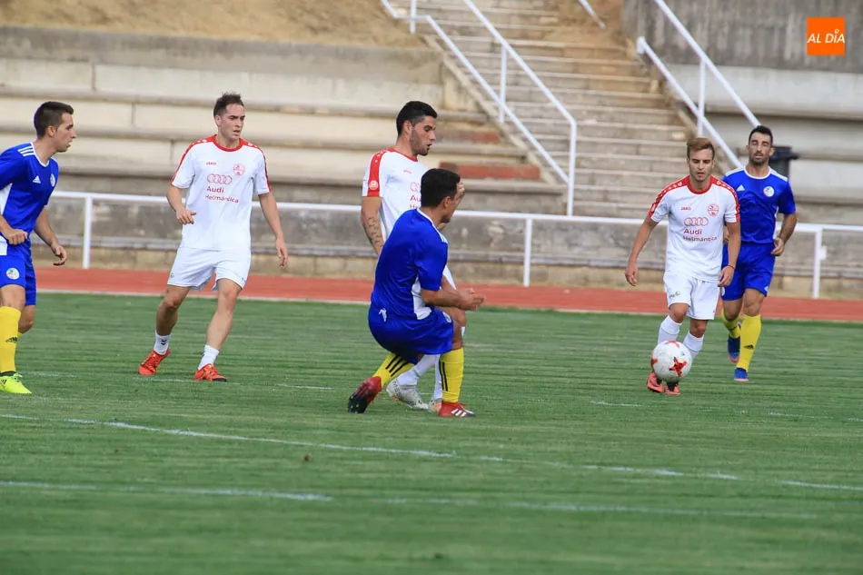 Foto 10 - Salamanca UDS B y Hergar firman tablas en un partido t&iacute;pico de pretemporada (1-1)