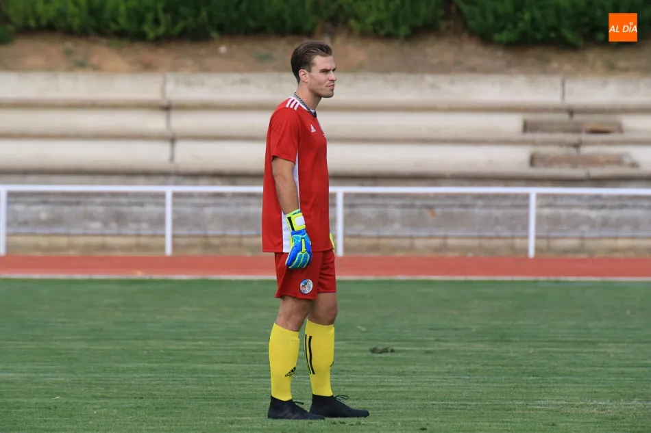 Foto 9 - Salamanca UDS B y Hergar firman tablas en un partido t&iacute;pico de pretemporada (1-1)