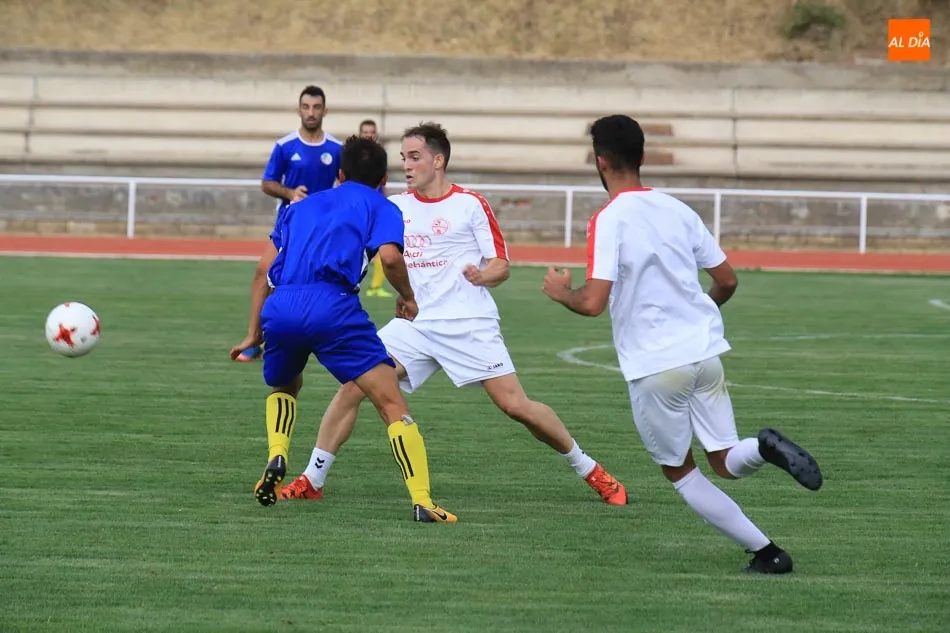 Foto 7 - Salamanca UDS B y Hergar firman tablas en un partido t&iacute;pico de pretemporada (1-1)