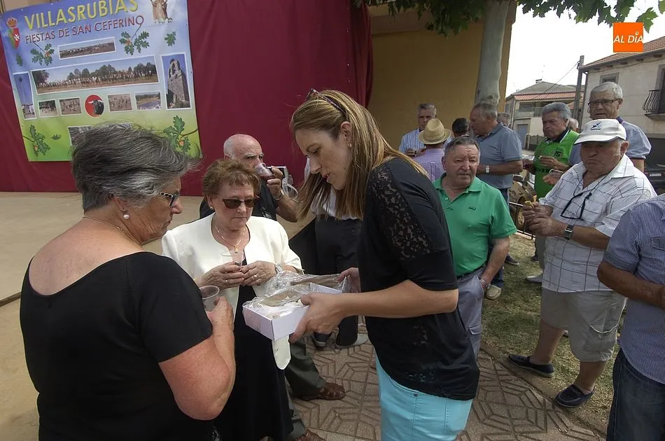 Foto 5 - Villasrubias homenajea a todos aquellos que tuvieron que emigrar de la localidad  