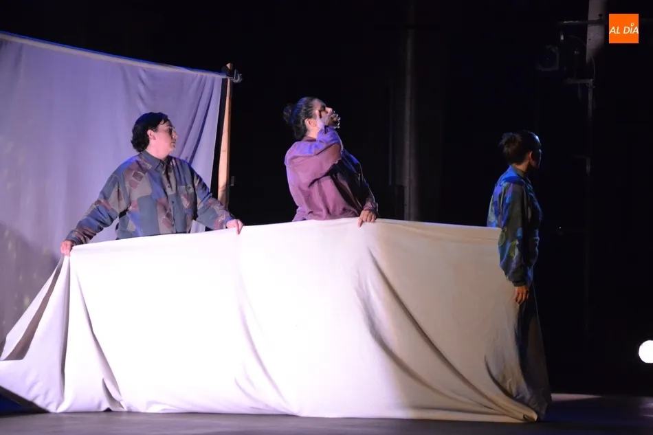 Foto 6 - La lluvia salpica en Los Sitios el romance prohibido de las gallegas Elisa y Marcela  
