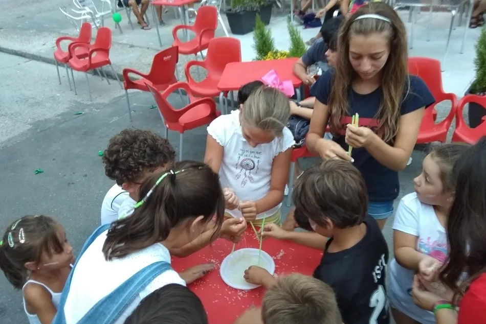 Foto 4 - Los ni&ntilde;os de Ledesma se lo pasan en grande con los juegos tradicionales