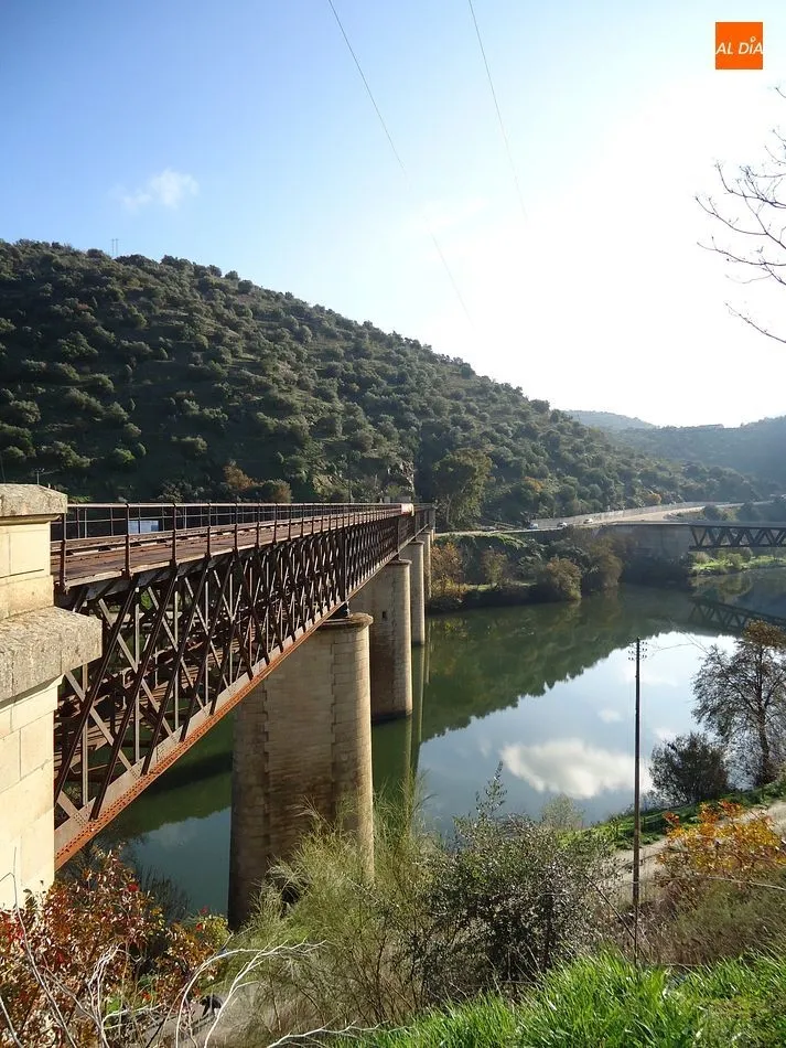 Foto 9 - &ldquo;El &uacute;nico problema de la L&iacute;nea del Duero es estar en Portugal&rdquo;  