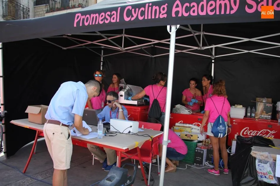 Foto 7 - Saucelle acoge con los brazos abiertos la renacida Vuelta a Salamanca con una crono espectacular