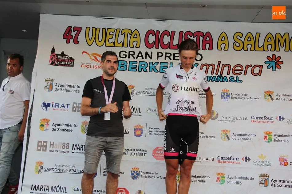 Foto 10 - Antonio Soto gana la crono de Saucelle y es el primer l&iacute;der de la Vuelta a Salamanca