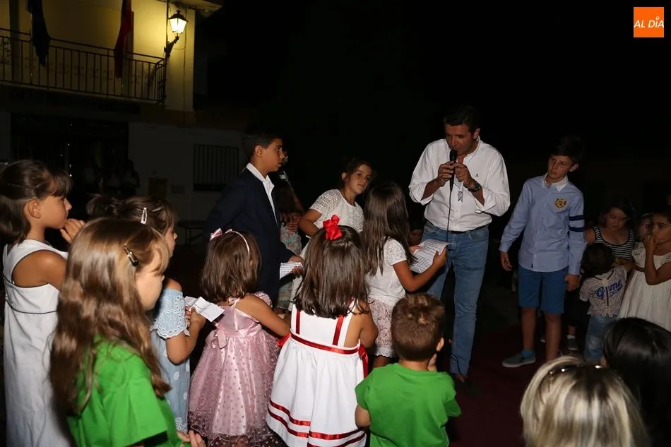 Foto 11 - Las fiestas arrancan con el preg&oacute;n de los ni&ntilde;os de la Escuela de Verano