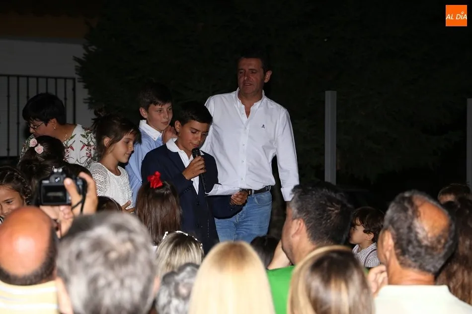 Foto 7 - Las fiestas arrancan con el preg&oacute;n de los ni&ntilde;os de la Escuela de Verano