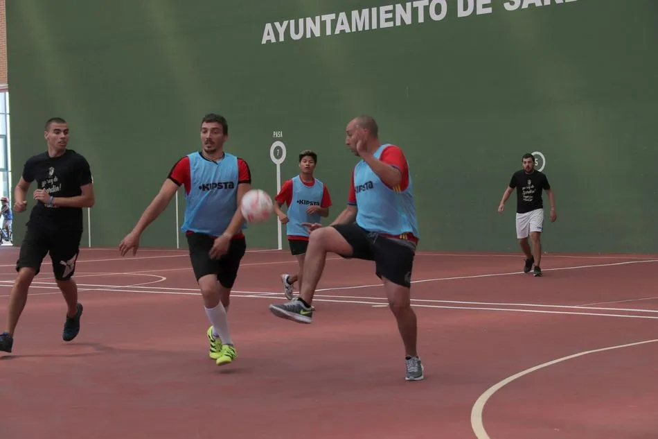 Foto 11 - Bar El Retiro se impone en el I Torneo de futbol sala de Sard&oacute;n de los Frailes  