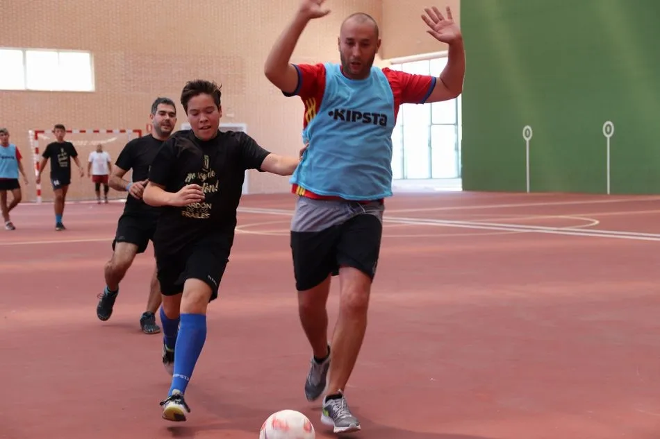 Foto 10 - Bar El Retiro se impone en el I Torneo de futbol sala de Sard&oacute;n de los Frailes  