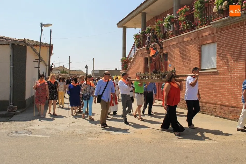 Foto 2 - Bailes y tradici&oacute;n para honrar a San Bartolom&eacute; en Golpejas