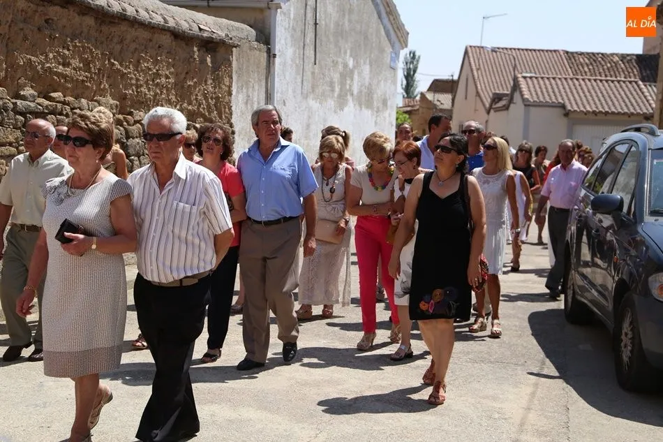 Foto 3 - San Bartolom&eacute; sale en procesi&oacute;n al ritmo de la gaita y el tamboril