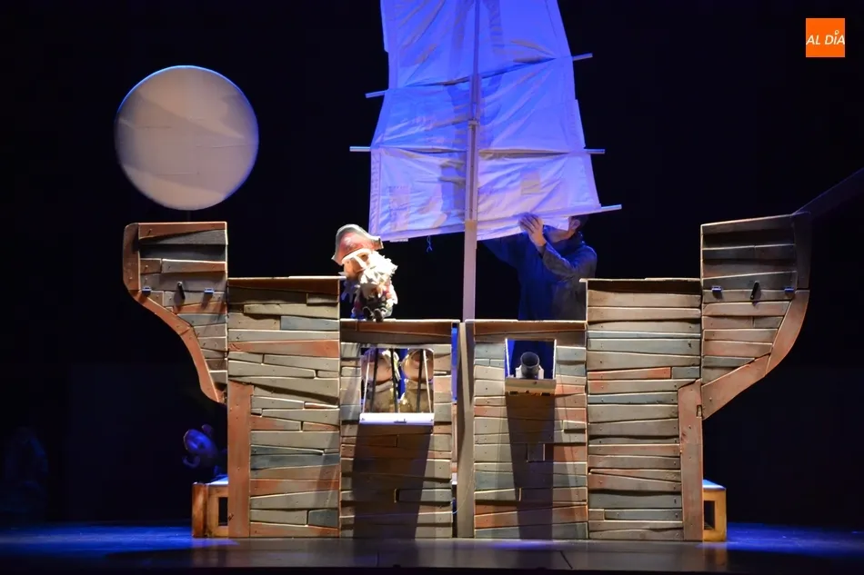 Foto 4 - Los ni&ntilde;os disfrutan de unos &lsquo;Nidos&rsquo; procedentes de Portugal y de un Peter Pan con cara de...