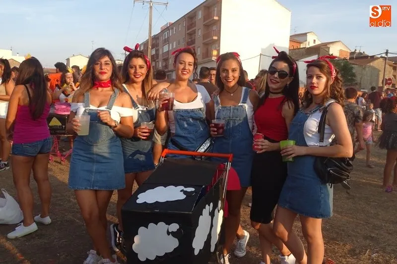 Foto 6 - El chupinazo da la bienvenida a las fiestas de la Transverberaci&oacute;n  