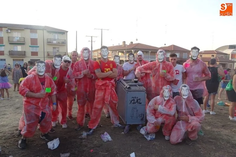 Foto 5 - El chupinazo da la bienvenida a las fiestas de la Transverberaci&oacute;n  