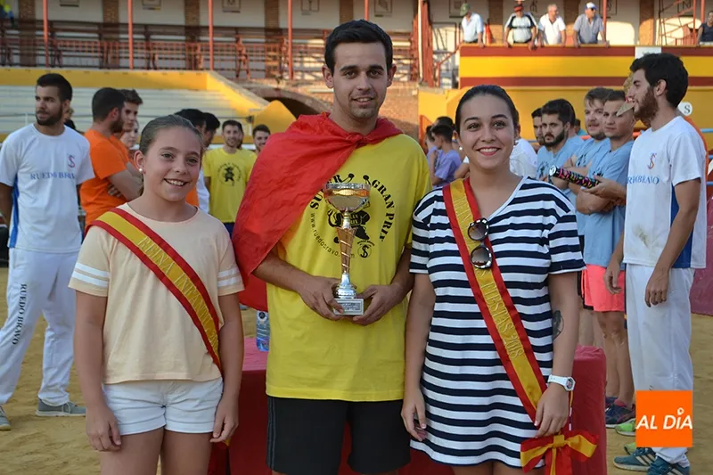 Foto 7 - El Gran Prix llena de pe&ntilde;as, diversi&oacute;n y carreras La Florida