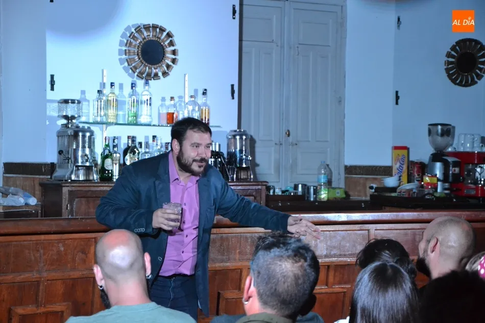 Foto 5 - El Porvenir/Centro Social Aldea debuta como escenario teatral con una sesi&oacute;n de madrugada  