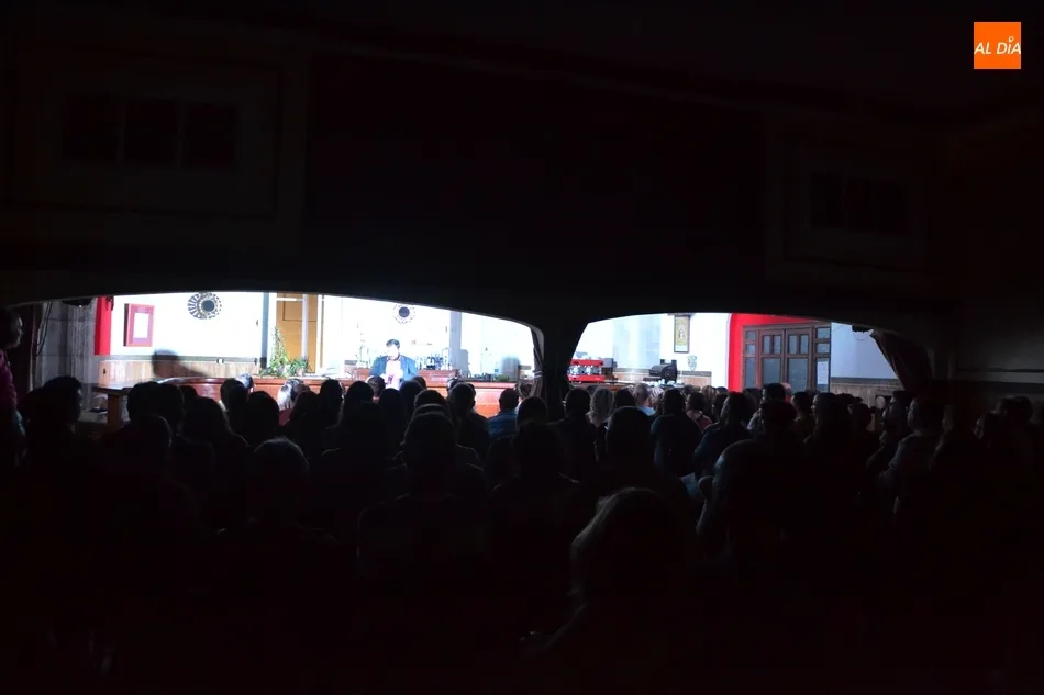 Foto 2 - El Porvenir/Centro Social Aldea debuta como escenario teatral con una sesi&oacute;n de madrugada  
