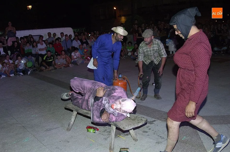 Foto 6 - Variado concurso de disfraces en Villar de Ciervo, que incluy&oacute; hasta una &lsquo;matanza&rsquo; en vivo y...