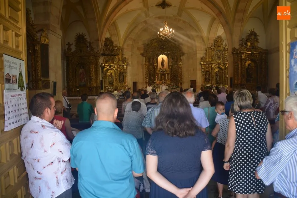 Foto 5 - Gomecello se viste de gala para honrar a la Virgen de la Esperanza  
