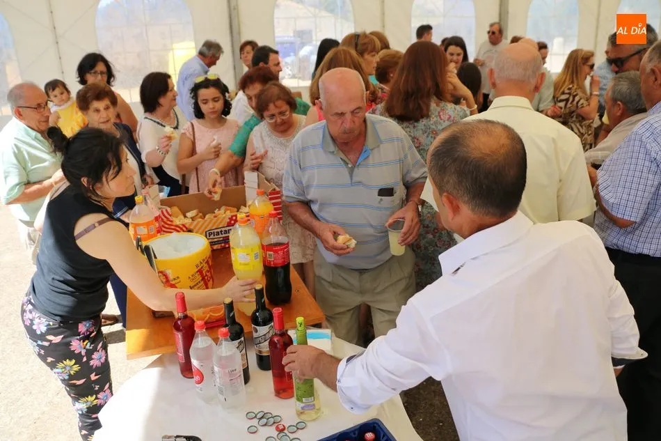 Foto 4 - Los vecinos de Ahigal de Villarino honran a Santa &Aacute;gueda  