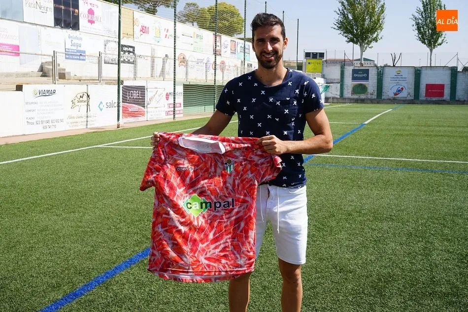 Foto 2 - Un CD Guijuelo reforzado inicia la liga ma&ntilde;ana frente al Celta B