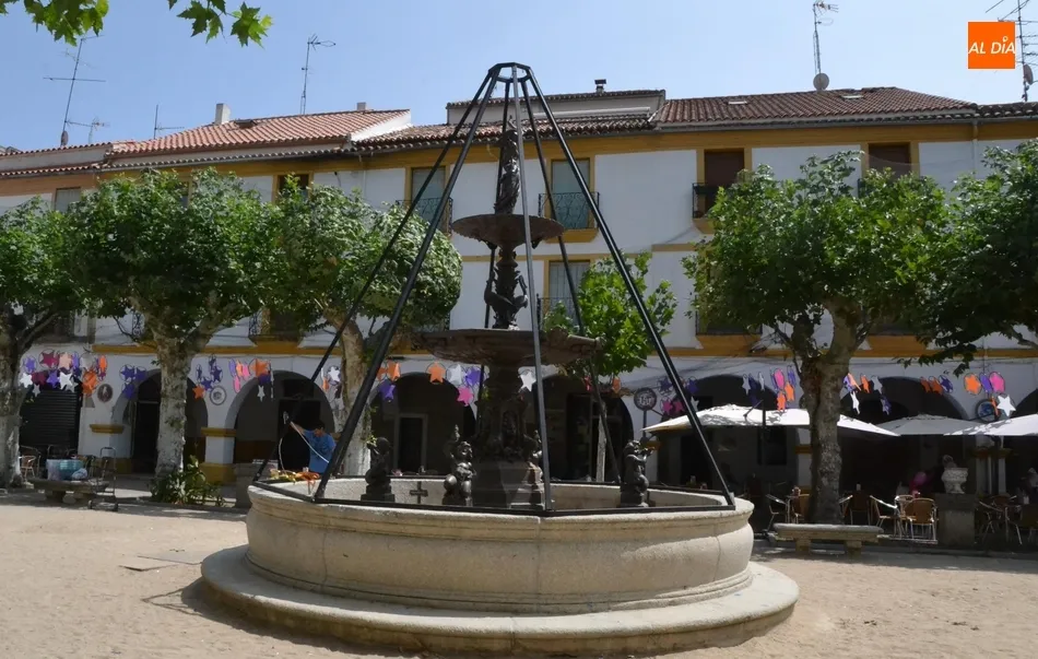 Foto 2 - Procesi&oacute;n de despedida para dar por concluido el Divierteatro  