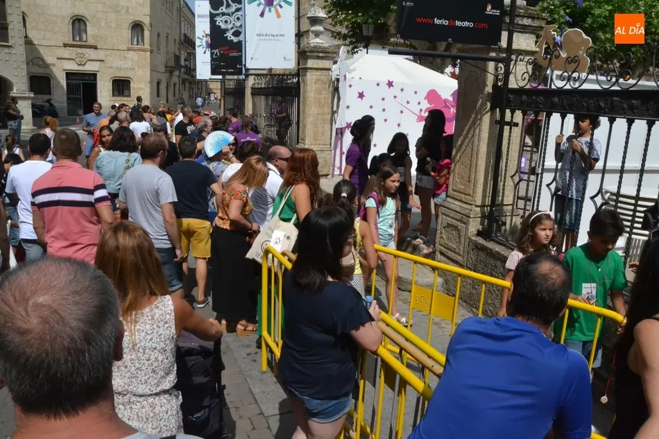 Foto 5 - Alicia Maravillas anima con su magia la &uacute;ltima ma&ntilde;ana de fiesta en la Plazuela del Buen Alcalde  