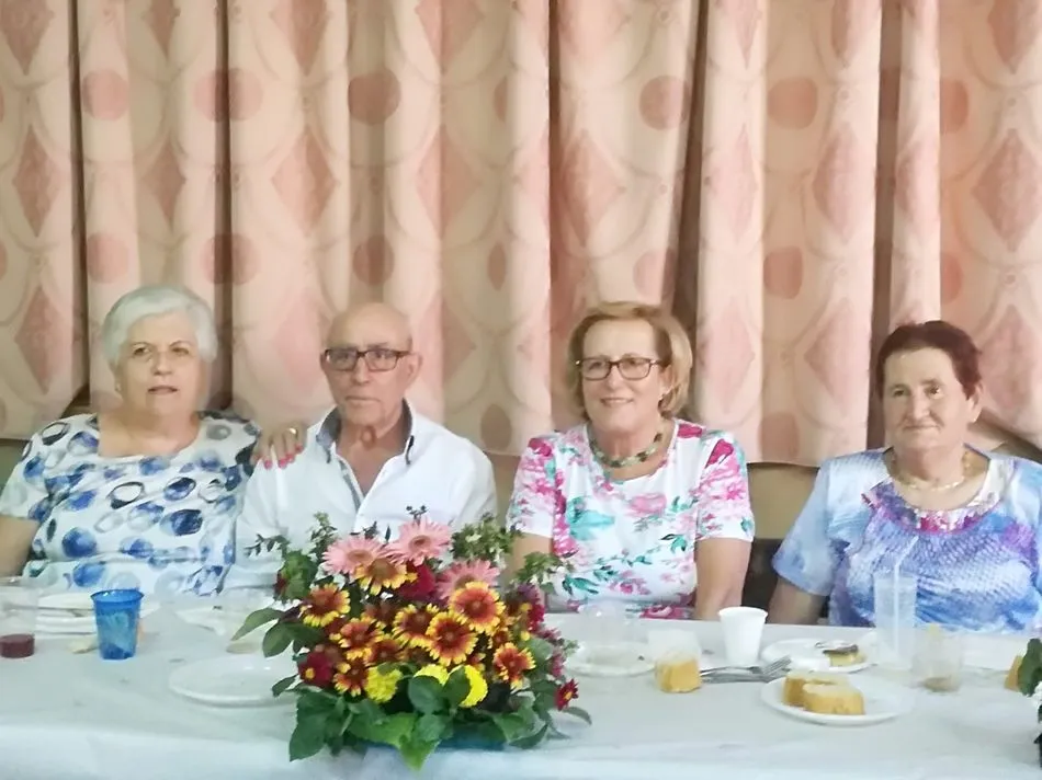 Foto 6 - La Asociaci&oacute;n de Mayores &lsquo;Padre Pascua&rsquo; celebra su fiesta anual  