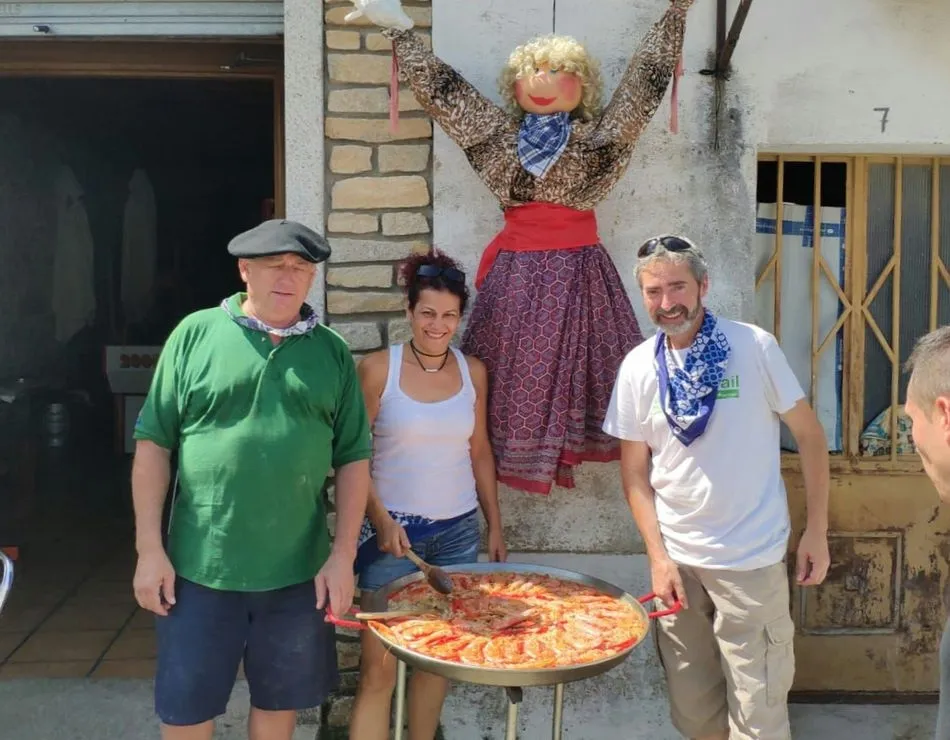 Foto 5 - La fiesta bilba&iacute;na tambi&eacute;n se celebra en Las Arribes  