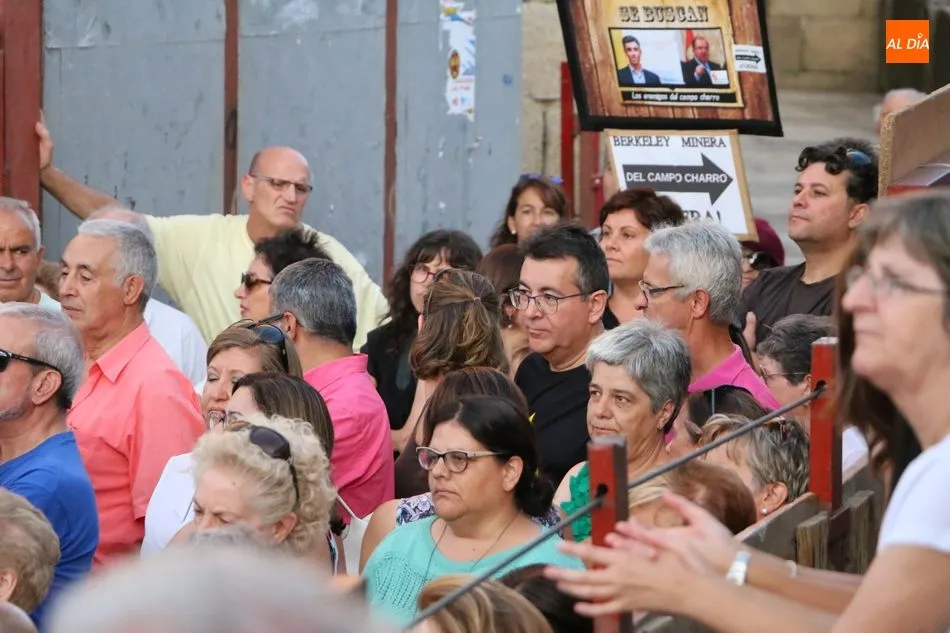Foto 3 - Varios miles de personas dicen en Villavieja &ldquo;No a la mina&rdquo;  