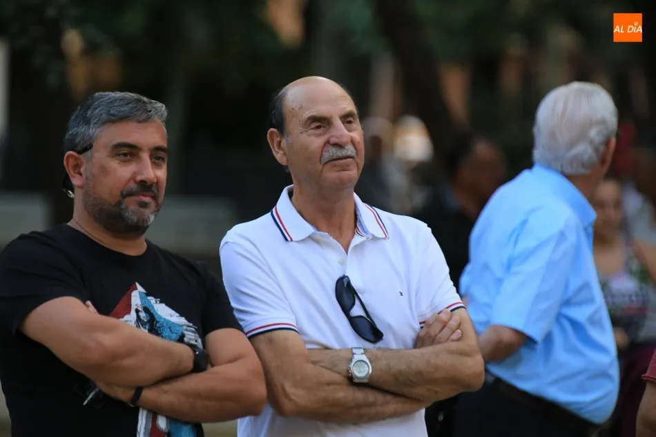 Foto 5 - Buen ambiente en el Parque Picasso para inaugurar las fiestas de Comuneros y Alto del Rollo