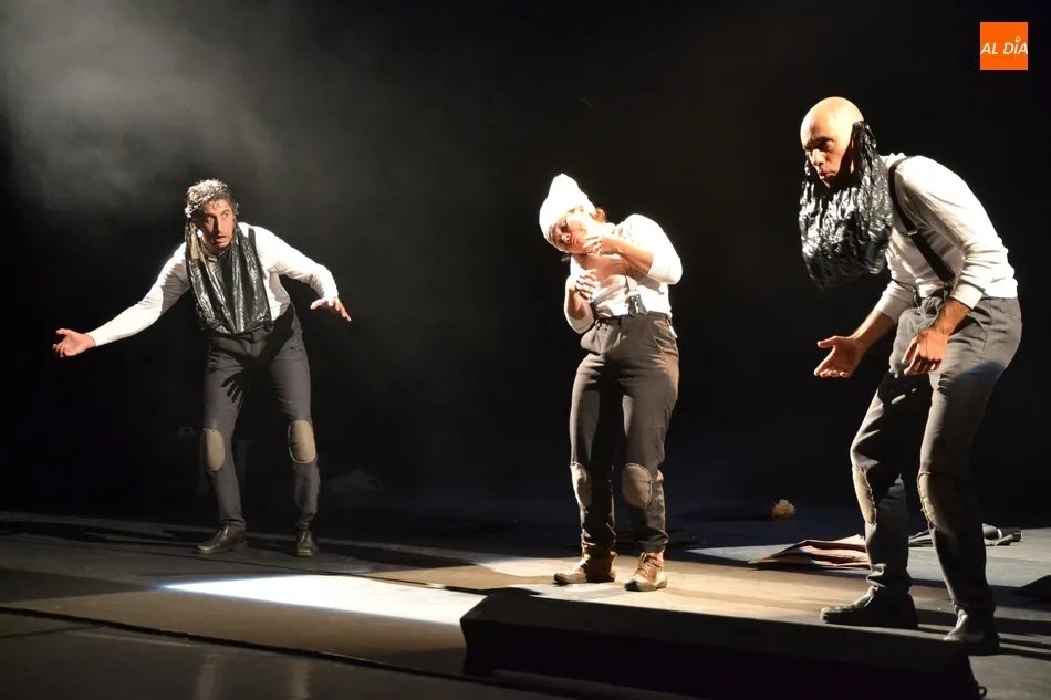 Divertidísima versión de la historia de las apariciones de Fátima a cargo de Peripécia Teatro  