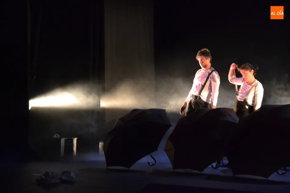Foto 9 - Divertid&iacute;sima versi&oacute;n de la historia de las apariciones de F&aacute;tima a cargo de Perip&eacute;cia Teatro  
