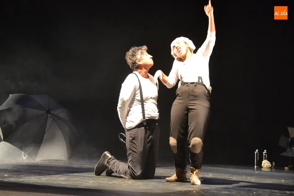 Foto 6 - Divertid&iacute;sima versi&oacute;n de la historia de las apariciones de F&aacute;tima a cargo de Perip&eacute;cia Teatro  