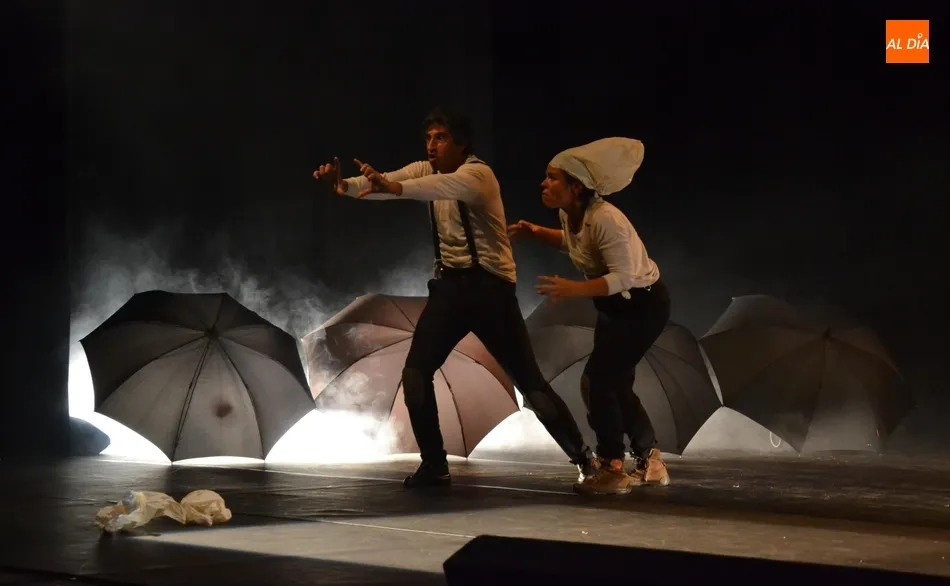 Foto 5 - Divertid&iacute;sima versi&oacute;n de la historia de las apariciones de F&aacute;tima a cargo de Perip&eacute;cia Teatro  