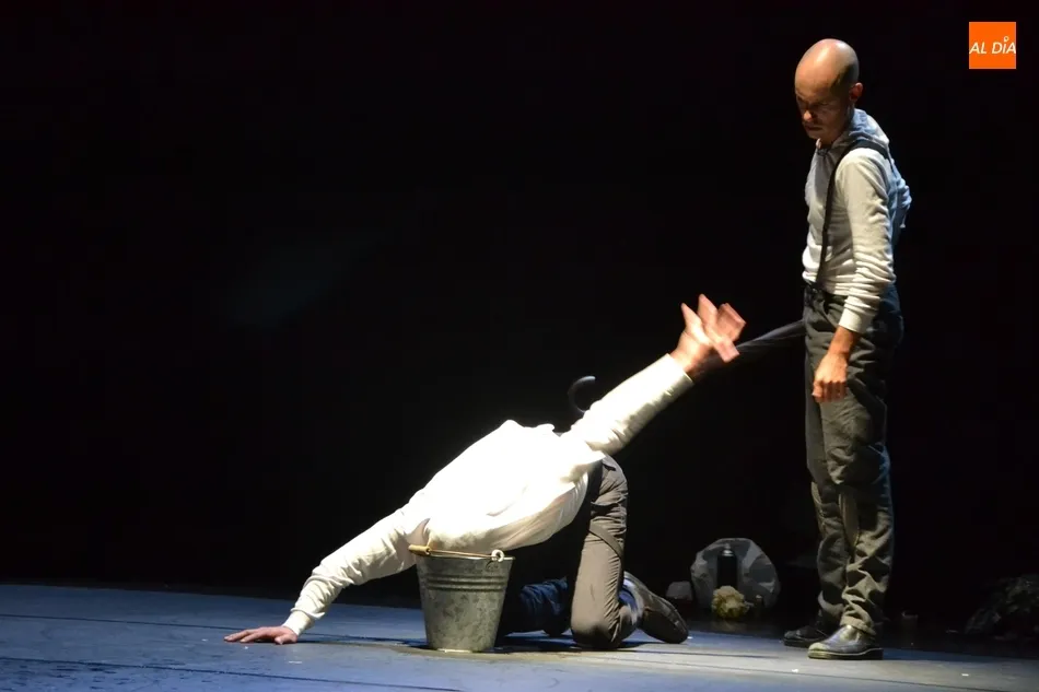 Foto 3 - Divertid&iacute;sima versi&oacute;n de la historia de las apariciones de F&aacute;tima a cargo de Perip&eacute;cia Teatro  