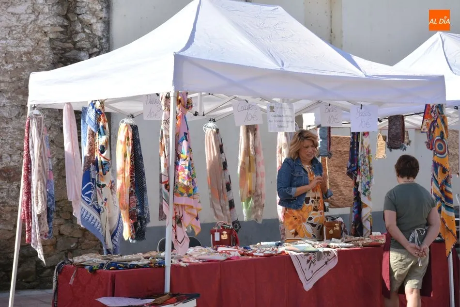 Foto 7 - Los productos aut&oacute;ctonos de la zona se muestran en la III Feria Hort&iacute;cola de Lumbrales