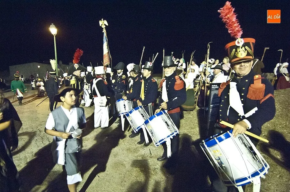 Foto 5 - Gran expectaci&oacute;n en la recreaci&oacute;n de los combates del Cerco de Almeida de 1810  