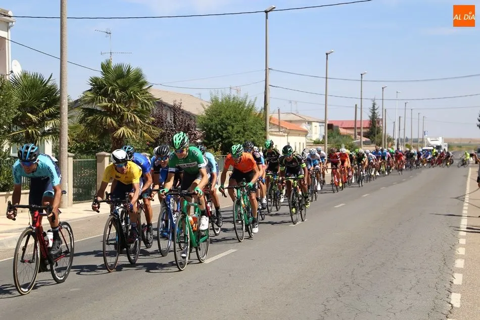 Foto 6 - El ciclismo llega a Las Villas con la Vuelta a Salamanca