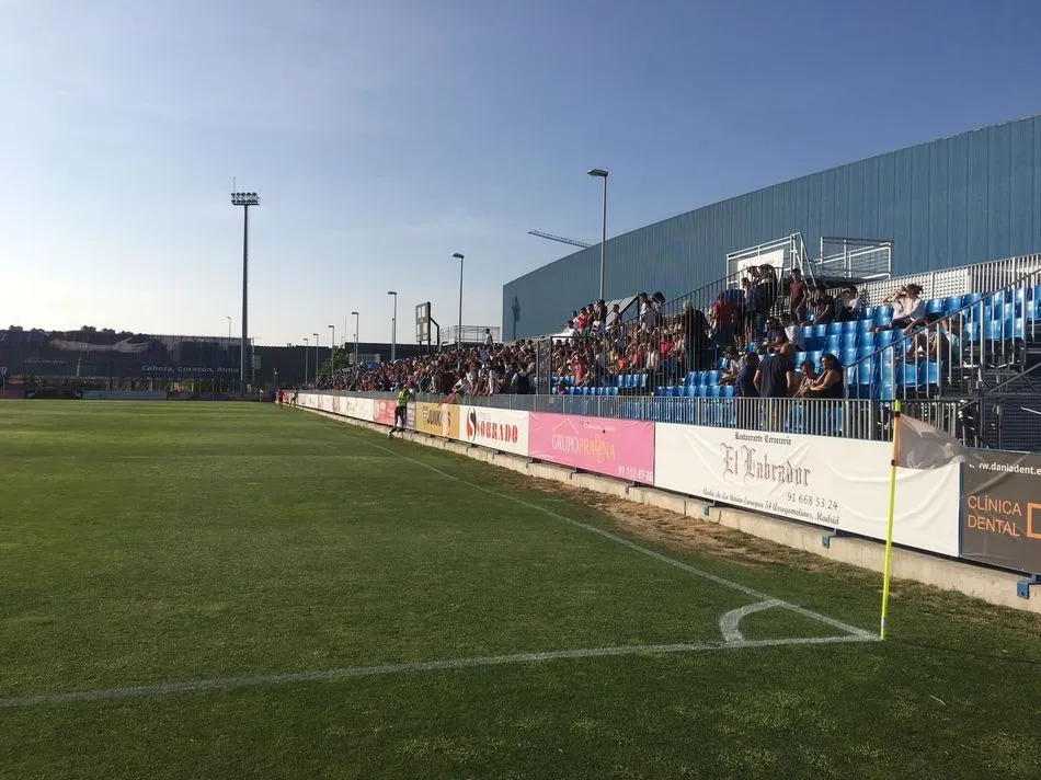 Foto 5 - El Salamanca CF UDS encaja una abultada goleada en su debut en Fuenlabrada (5-1)