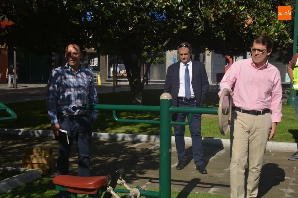 Foto 10 - El parque Juli&aacute;n S&aacute;nchez &lsquo;El Charro&rsquo; estrenar&aacute;&nbsp;zonas de juegos infantiles y biosaludables  