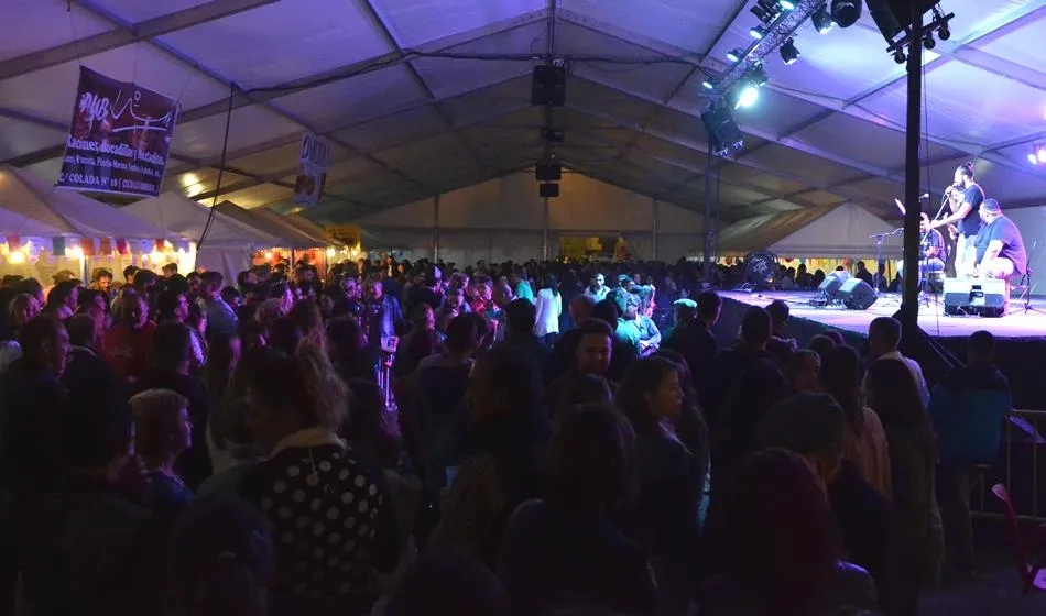 Salen a licitación 5 barras de la gran carpa de la Feria del Caballo  