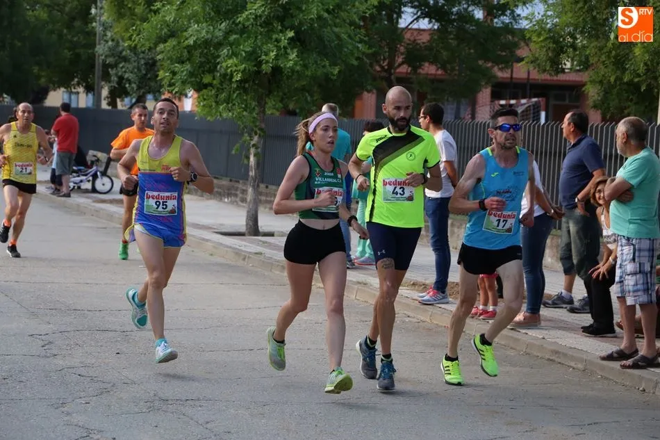 Atletas en otra carrera popular | ARCHIVO