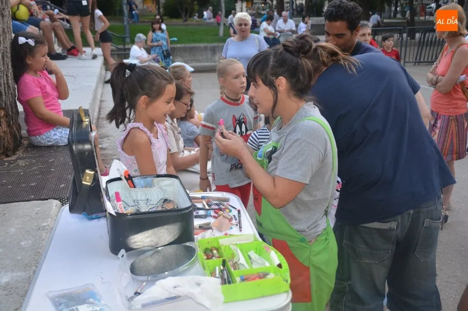 Foto 5 - Pintacaras y concurso de mascotas, gran ambiente festivo en Comuneros y Alto del Rollo  