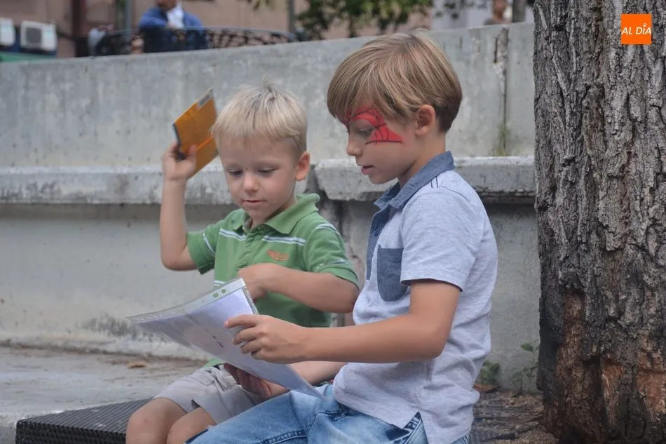 Foto 3 - Pintacaras y concurso de mascotas, gran ambiente festivo en Comuneros y Alto del Rollo  